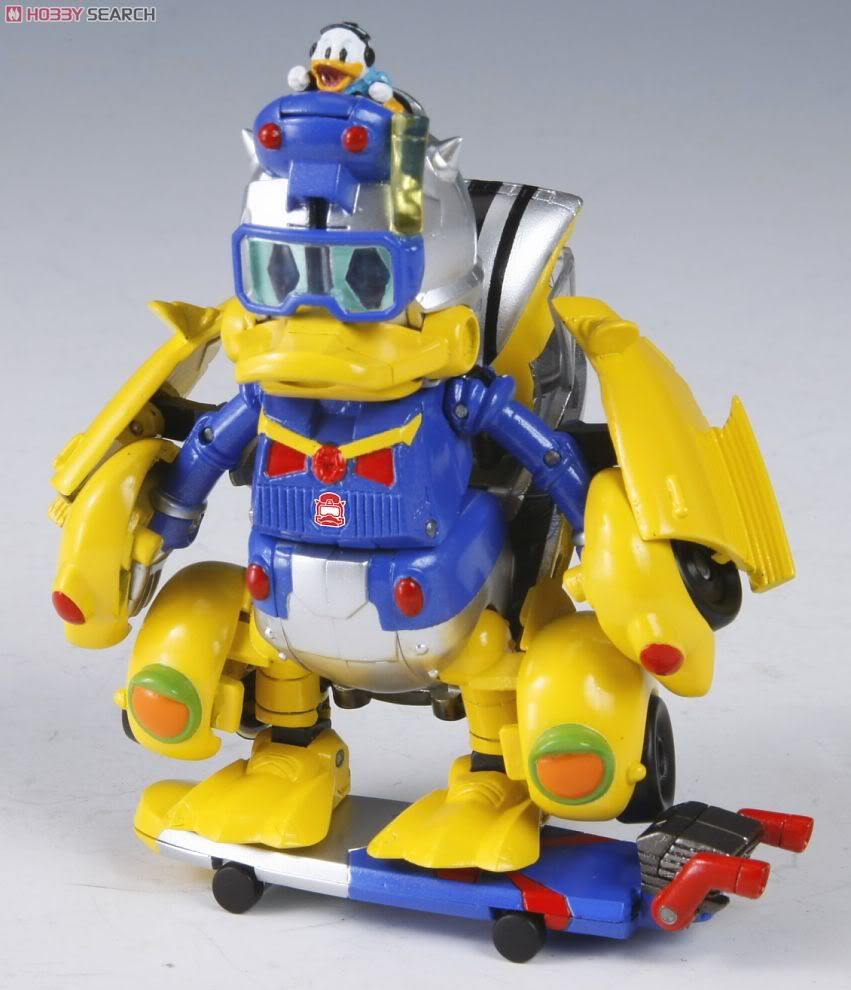 Official Images of Transformers Disney Label Donald Duck