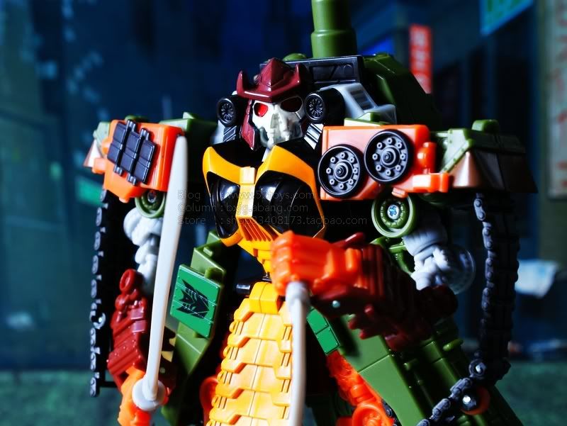 Re: Images of Revenge of the Fallen Voyager Bludgeon Out of Box