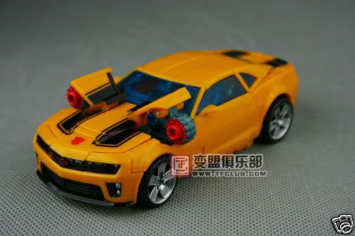 New Images of ROTF NEST Soundwave & Bumble Bee