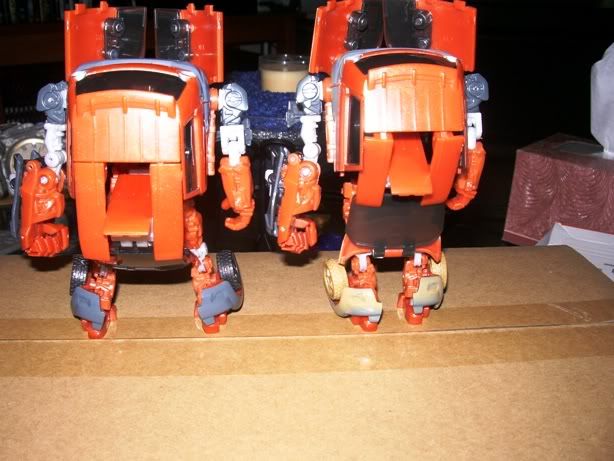 Transformers News: Toy Images of Lawson Exclusive ROTF DVD - Skids & Mudflap Desert Version Toy Images of Lawson Exclusive ROTF DVD - Skids & Mudflap Dessert Version
