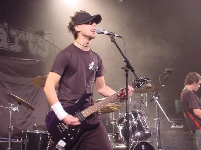 i558.photobucket.com/albums/ss29/sickseaksix/JeffKilledJohn.jpg