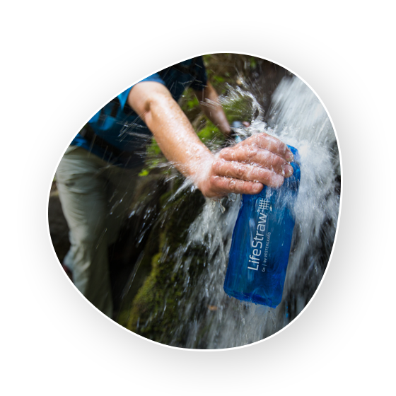  photo product-lifestyle-hover--lifestraw-go.png